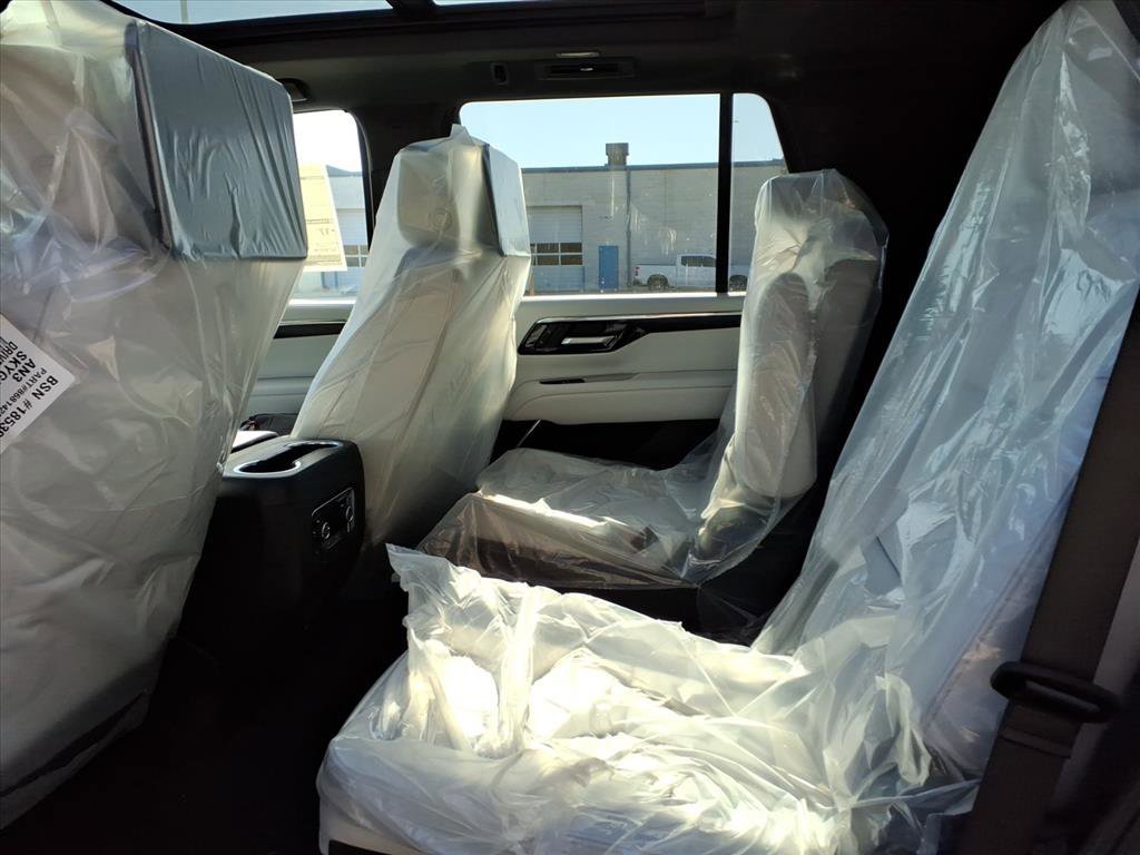 2026 Chevrolet Tahoe Premier - Photo 15