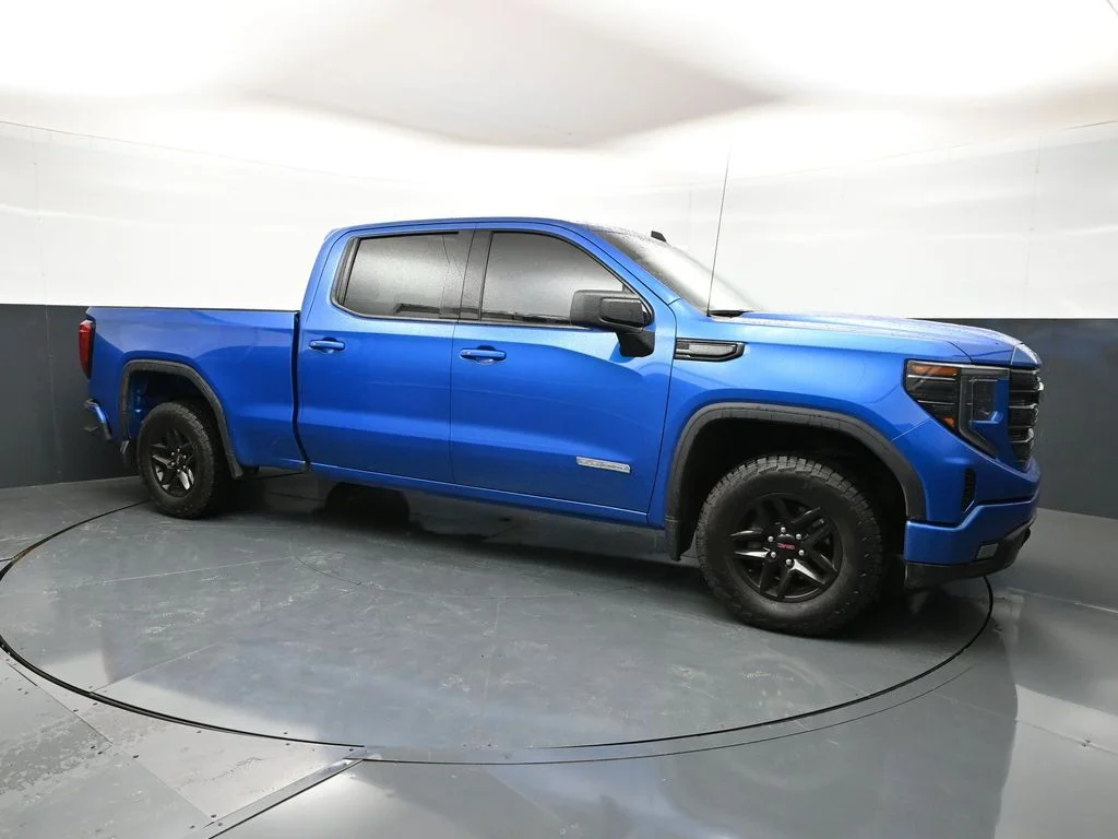 2023 GMC Sierra Elevation 4WD Crew Cab Short Box's photo