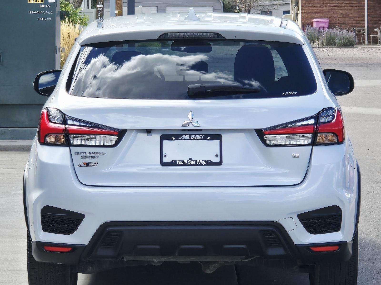 Used 2024 White Diamond Mitsubishi ES image 6
