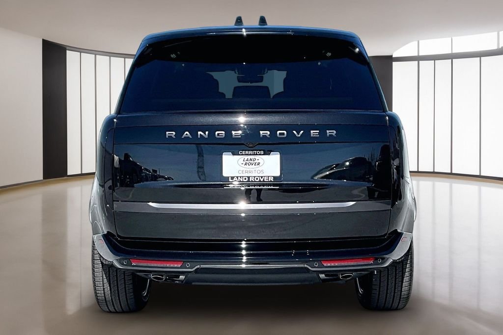 New 2026 SANTORINI BLACK Land Rover Autobiography image 4