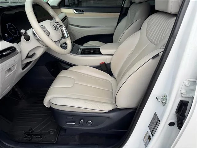 Used 2023 Hyper White Hyundai Limited image 10