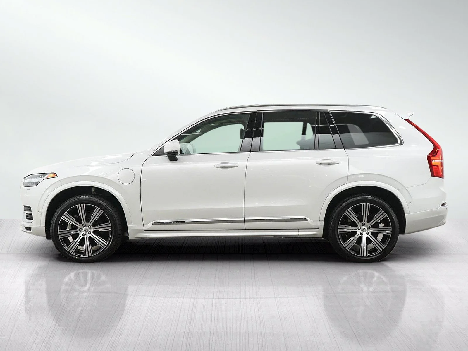 Used 2023 Volvo XC90 Plus with VIN YV4H600N7P1991874 for sale in Wayzata, Minnesota