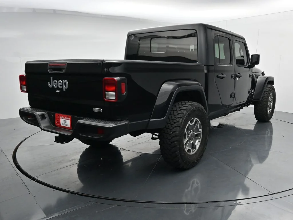 Used 2021 Black Jeep Overland image 7