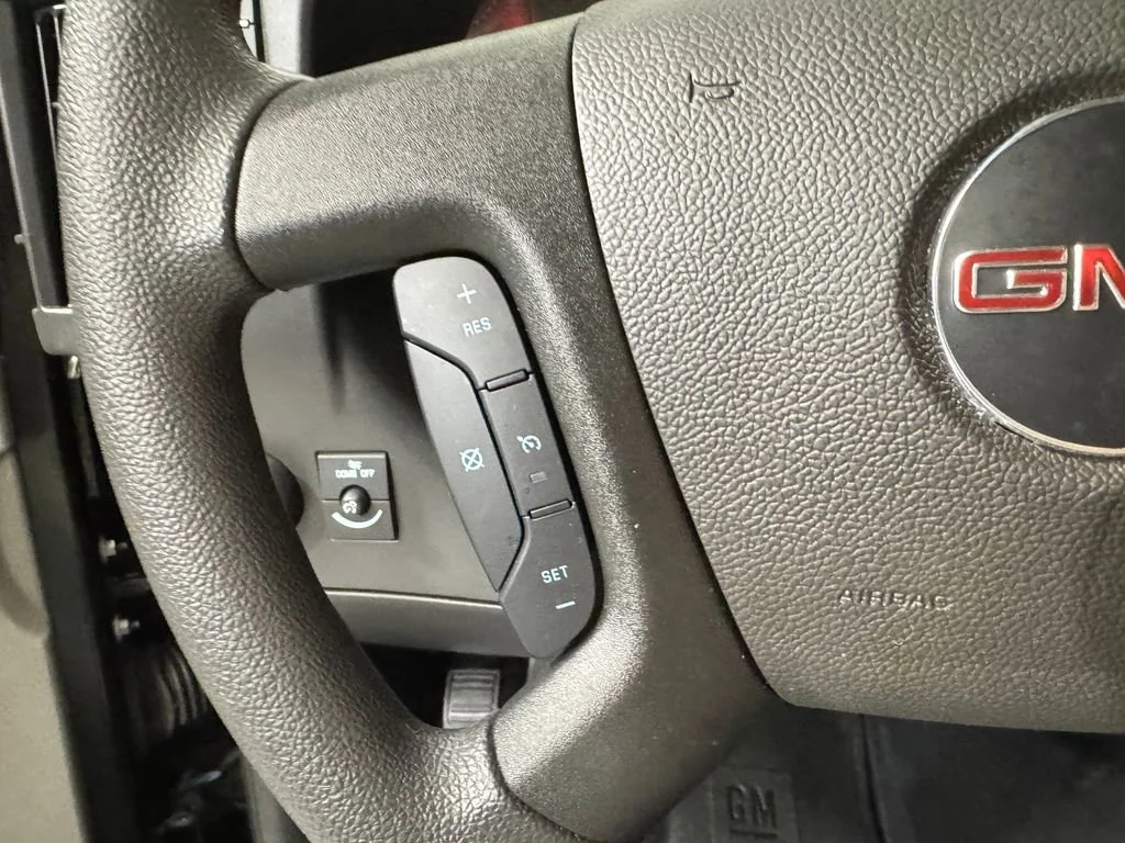 New 2025 Onyx Black GMC LT image 15