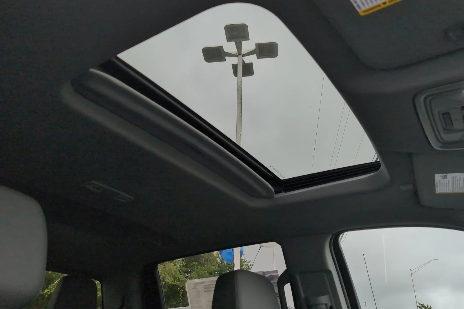 New 2026 Summit White GMC SLT DRW image 16