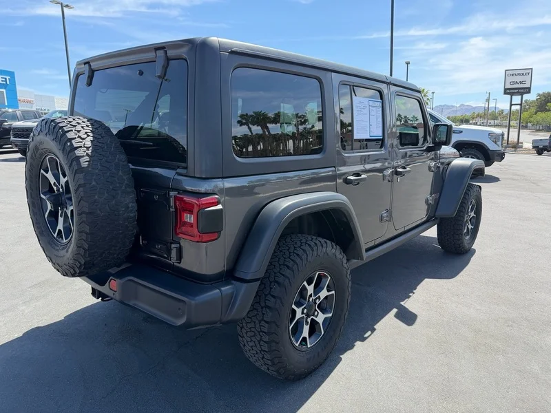 Used 2019 Granite Crystal M Jeep Rubicon image 3