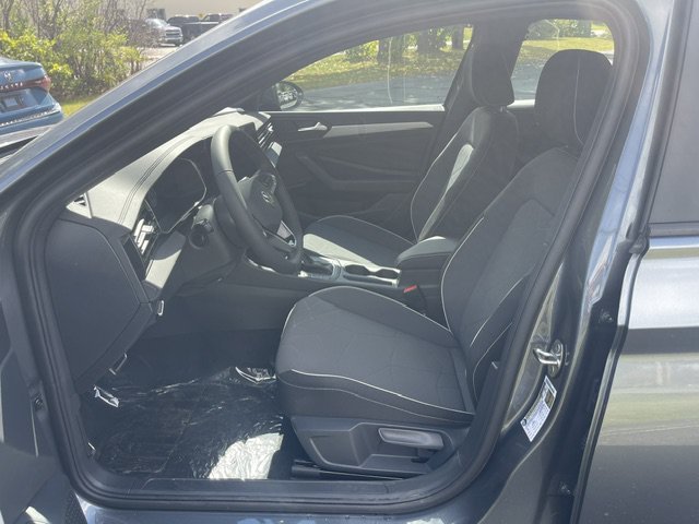 New 2027 Platinum Gray Metallic Volkswagen 1.8T Sport image 5