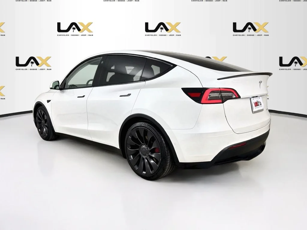 Used 2022 White Tesla Performance image 5
