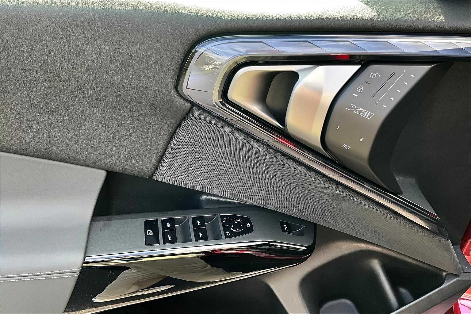 Used 2026 Vegas Red Metallic BMW 30 xDrive image 10
