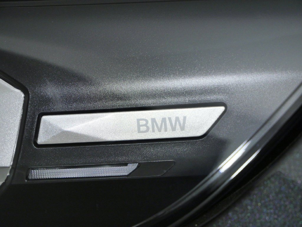 Certified Used 2025 Dark Graphite Metallic BMW 30 xDrive image 5