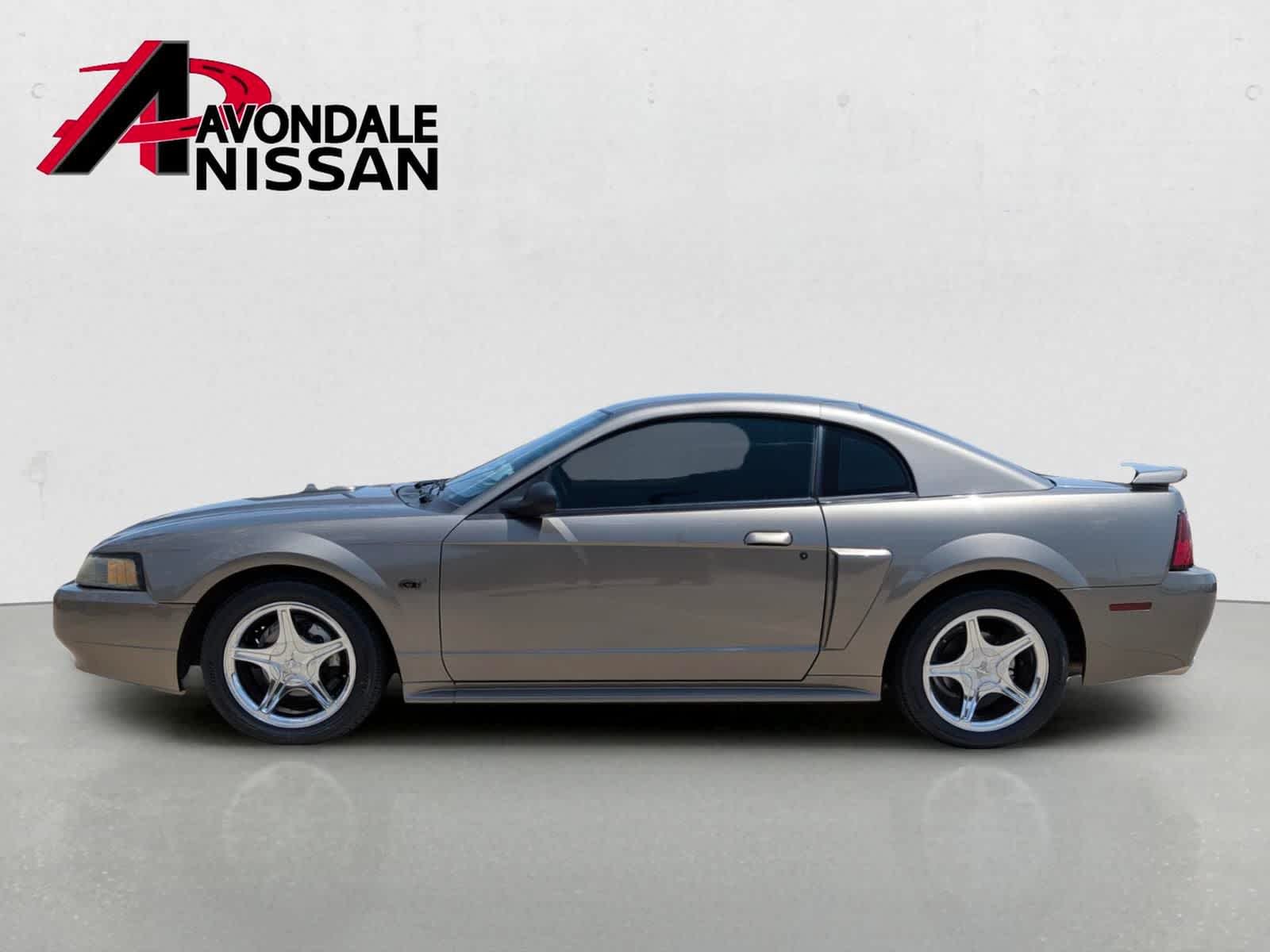 Used 2001 Gray Ford  image 3