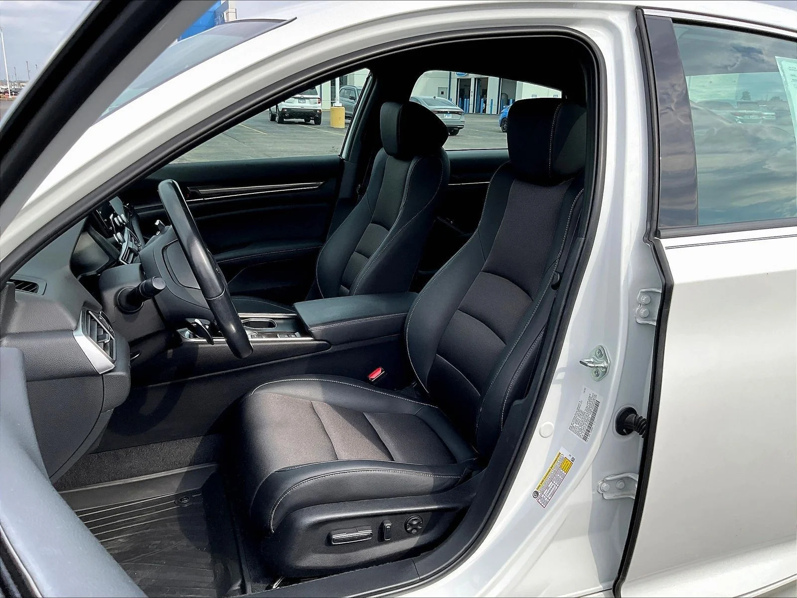 Certified Used 2022  Honda Sport image 5