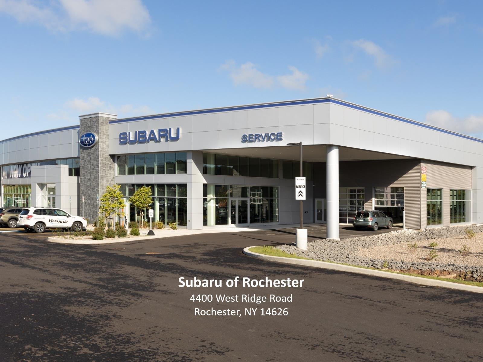 Used 2024 Summit White Chevrolet LT image 31