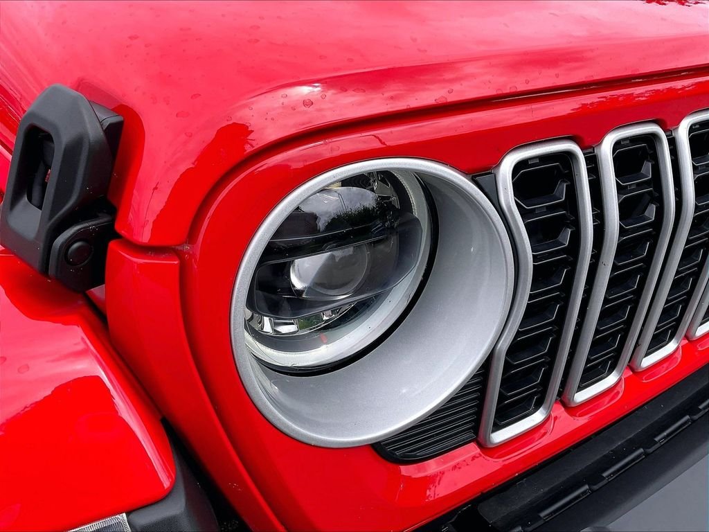 Used 2025 Firecracker Red Clearcoat Jeep Sahara image 30