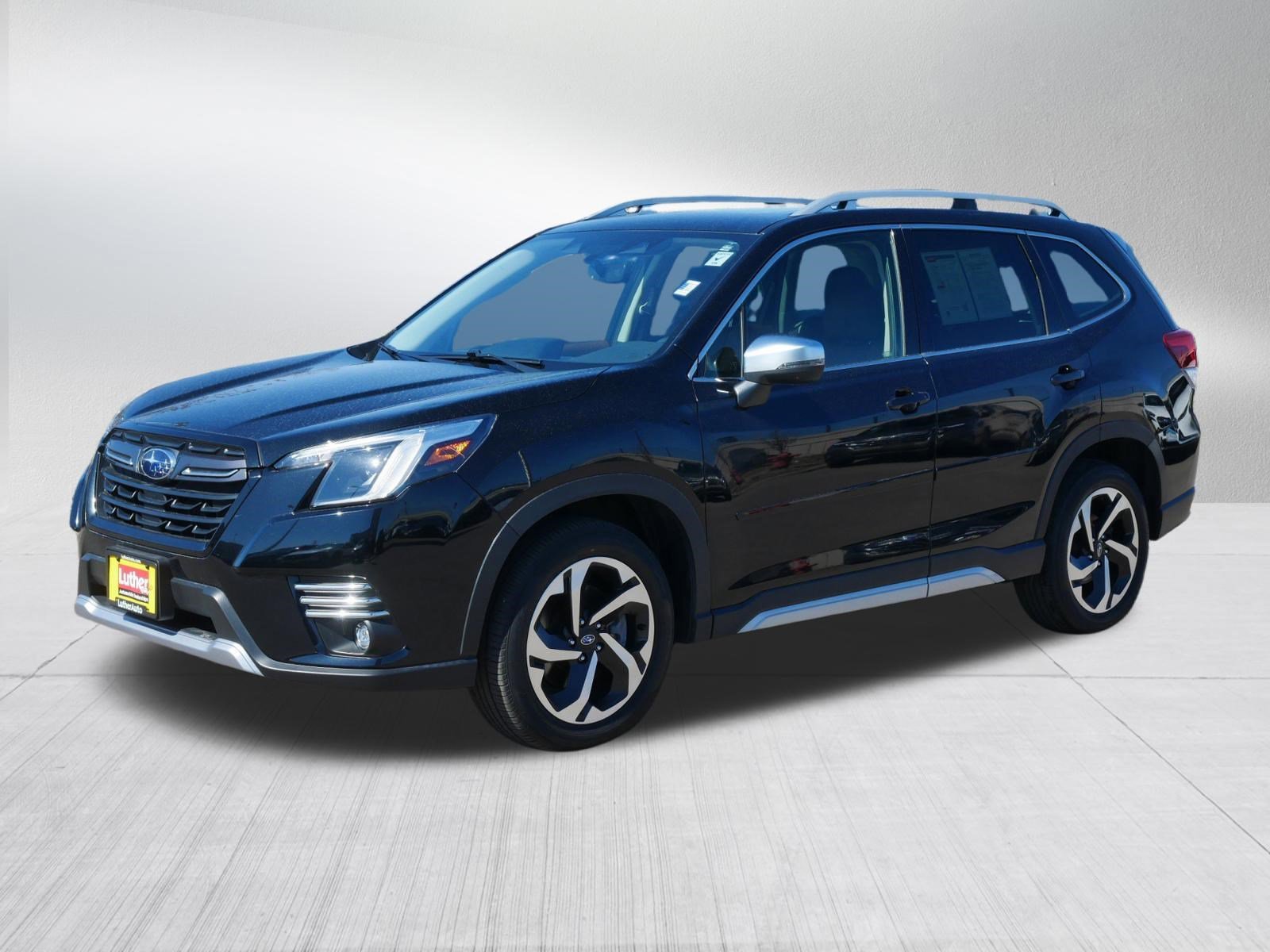 Used 2023 Crystal Black Silica Subaru Touring image 3