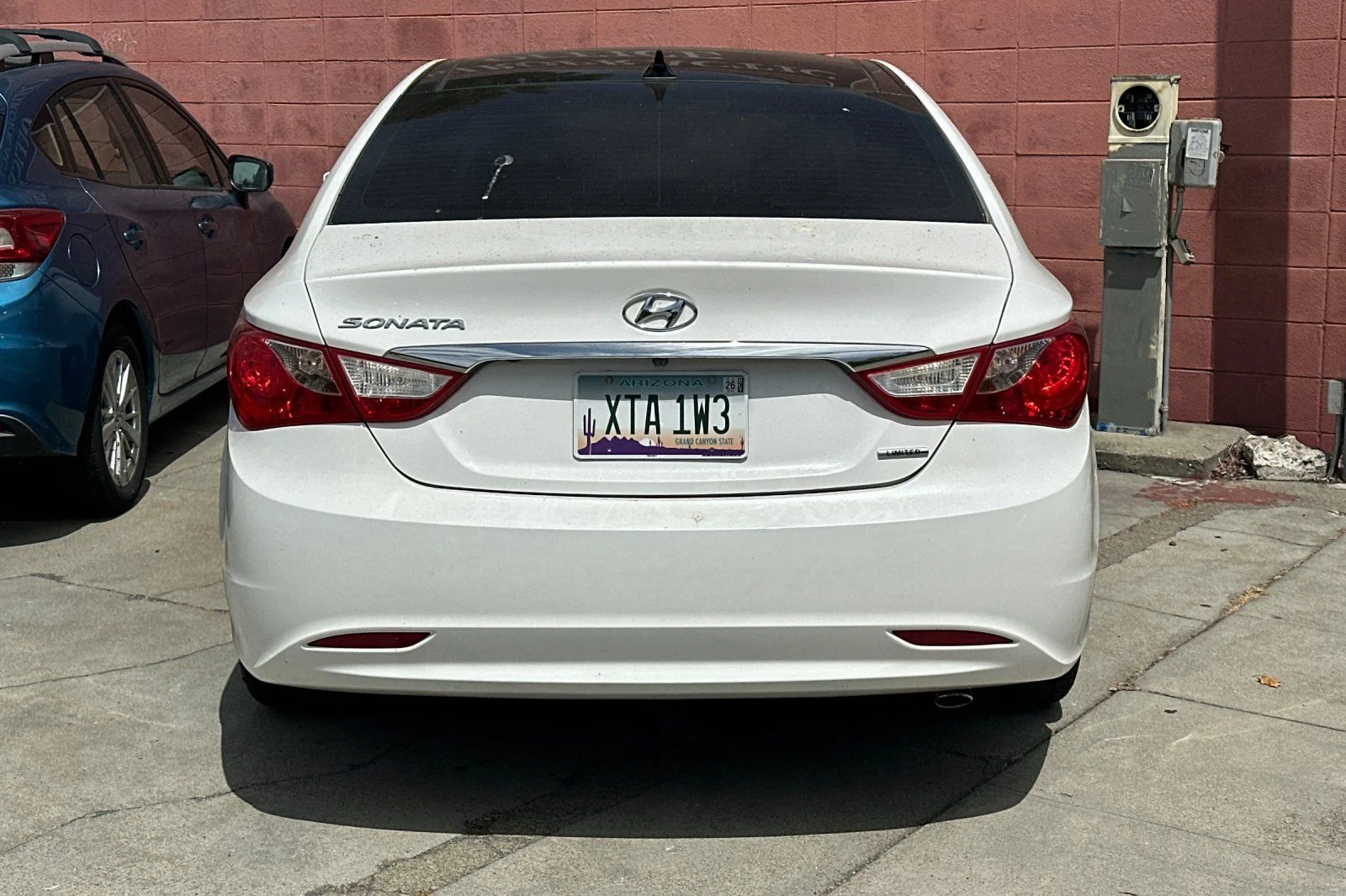 Used 2013 White Hyundai Limited image 7