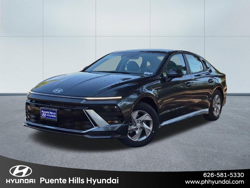 New 2026 Gray Hyundai SE image 1