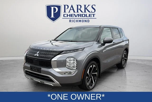 Used 2023  Mitsubishi SE image 3