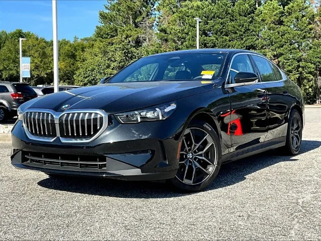 Used 2026 Black BMW 530i image 3