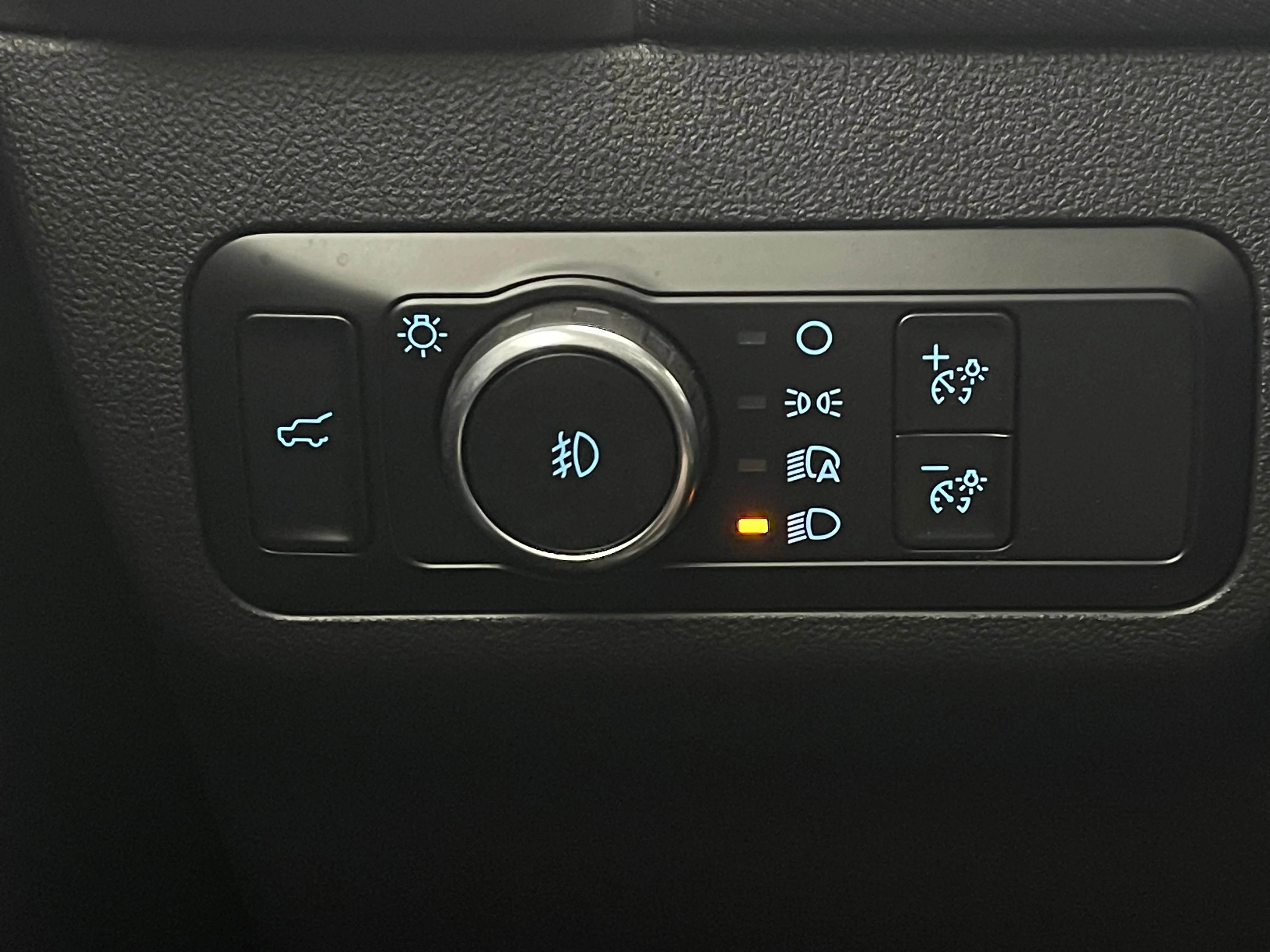 Used 2025 Blue Metallic Ford Outer Banks image 24