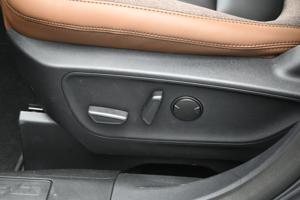 New 2026 Carbonized Gray Metallic Ford Outer Banks image 11