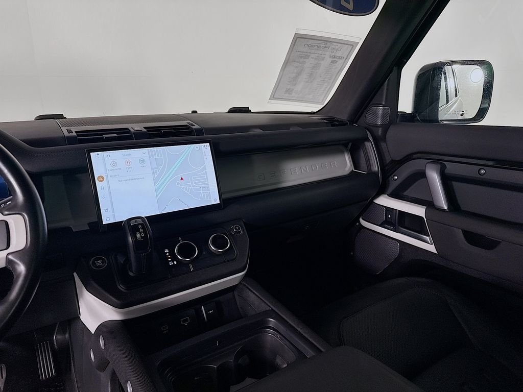 Certified Used 2022 Black Land Rover X-Dynamic SE image 24