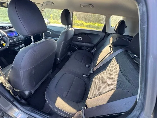 Used 2016 Gray Kia Plus image 17
