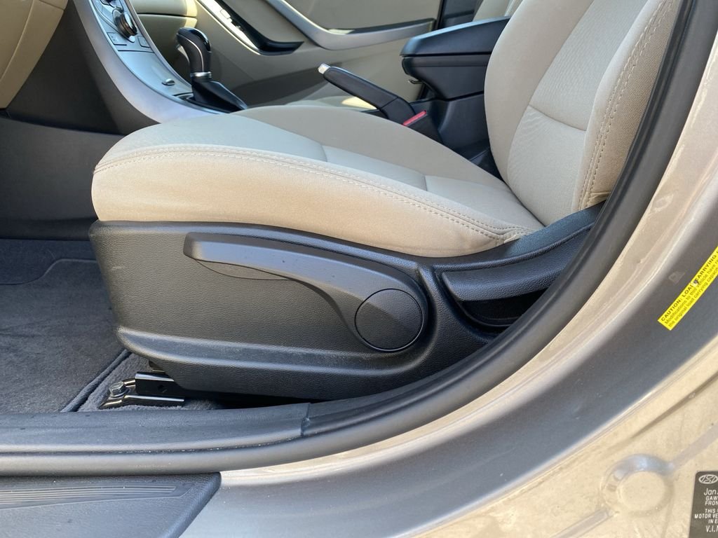 2014 Hyundai Elantra SE - Photo 12