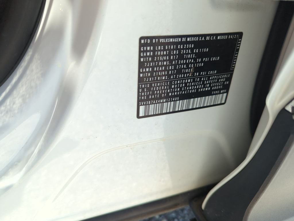 Certified Used 2021 White/off-white Volkswagen 2.0T SE image 41