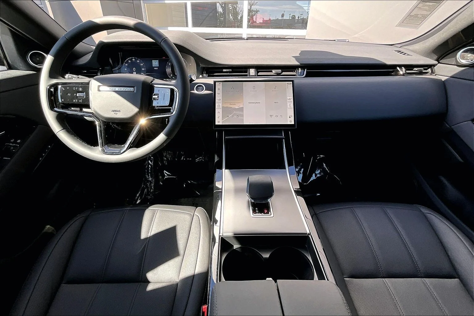 New 2026 Fuji White Land Rover S image 5