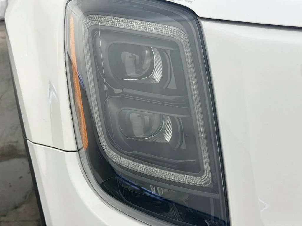 Used 2022 White Kia SX image 42