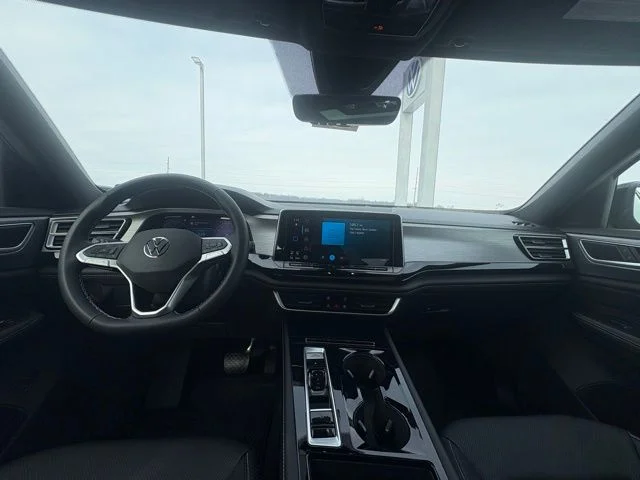New 2026 Black Volkswagen 2.0T SE w/Technology image 20