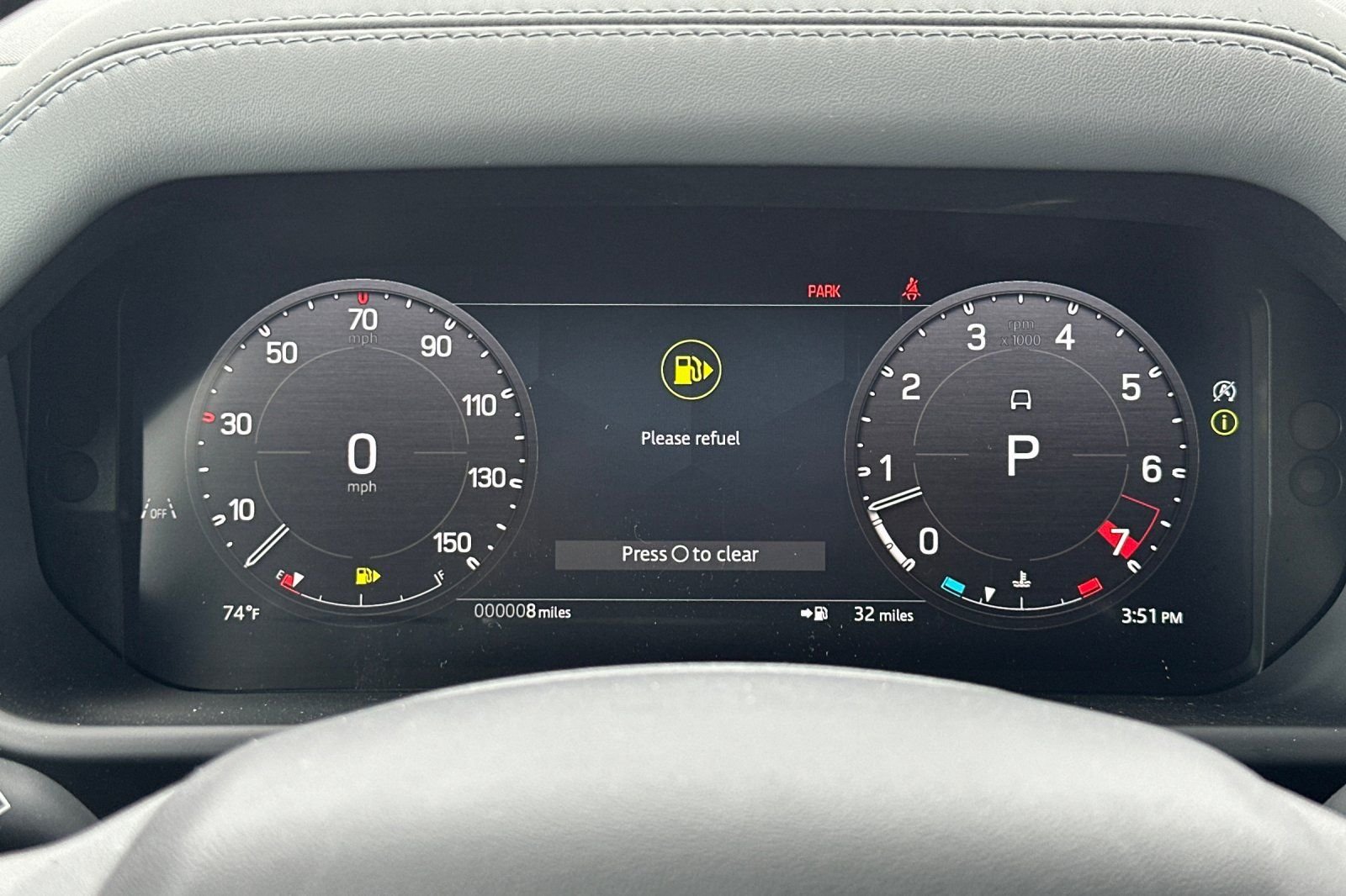 Used 2025  Land Rover S image 25