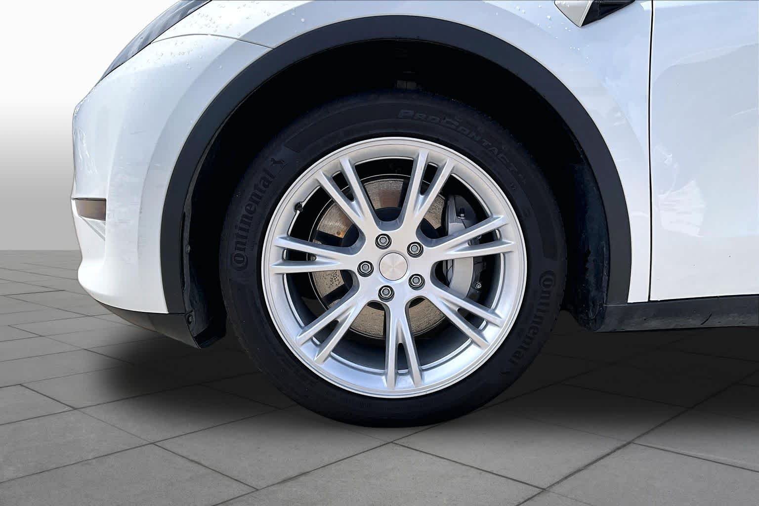 Used 2023 Pearl White Multi-Coat Tesla Long Range image 9