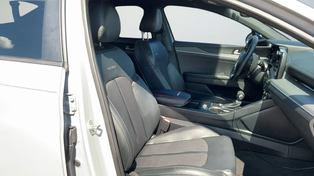 Used 2022 Gray Kia GT-Line image 21