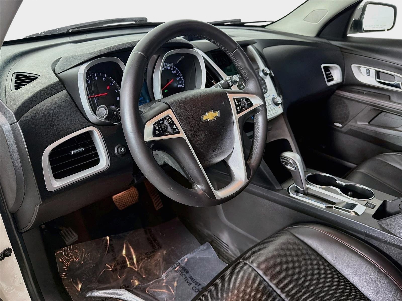 Used 2015 White Diamond Pearl Chevrolet LTZ image 9