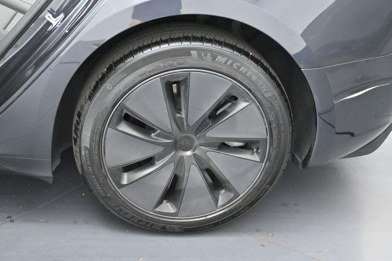 Used 2025 Black Tesla Long Range image 32