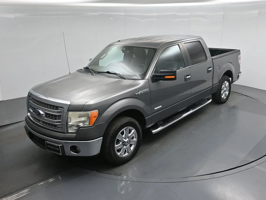 Used 2013 Gray Ford XLT image 31