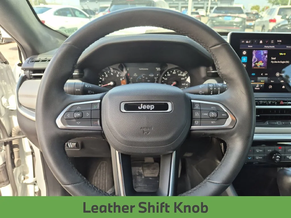 Used 2025 White Jeep Limited image 16