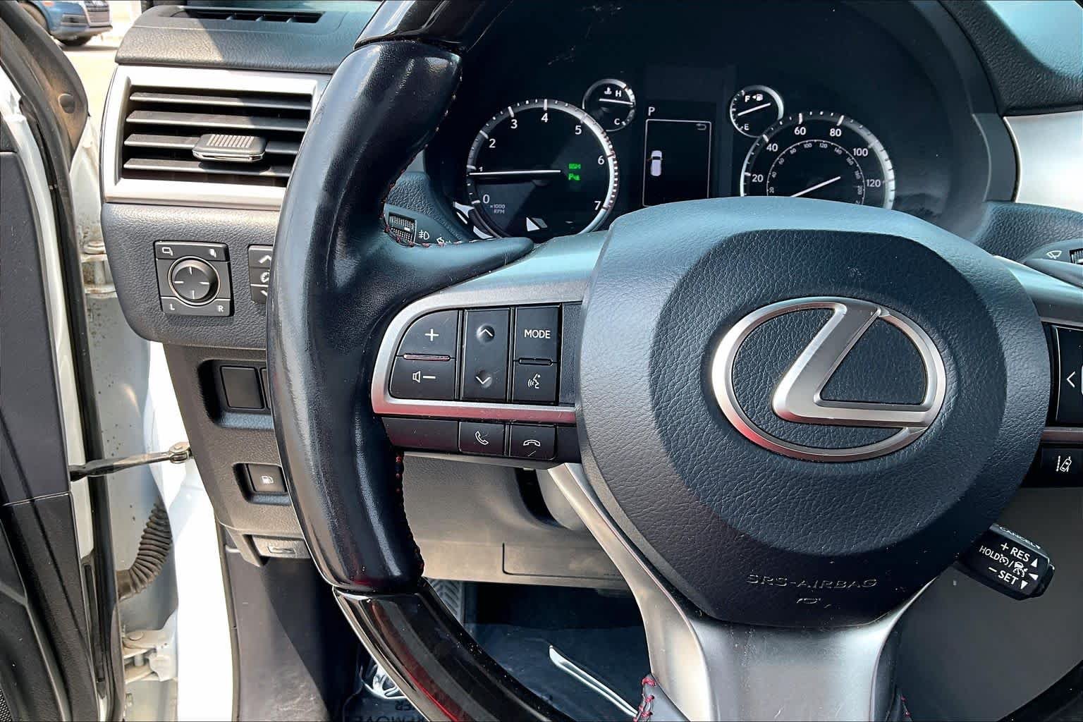 Used 2023 Eminent White Pearl Lexus Premium image 23