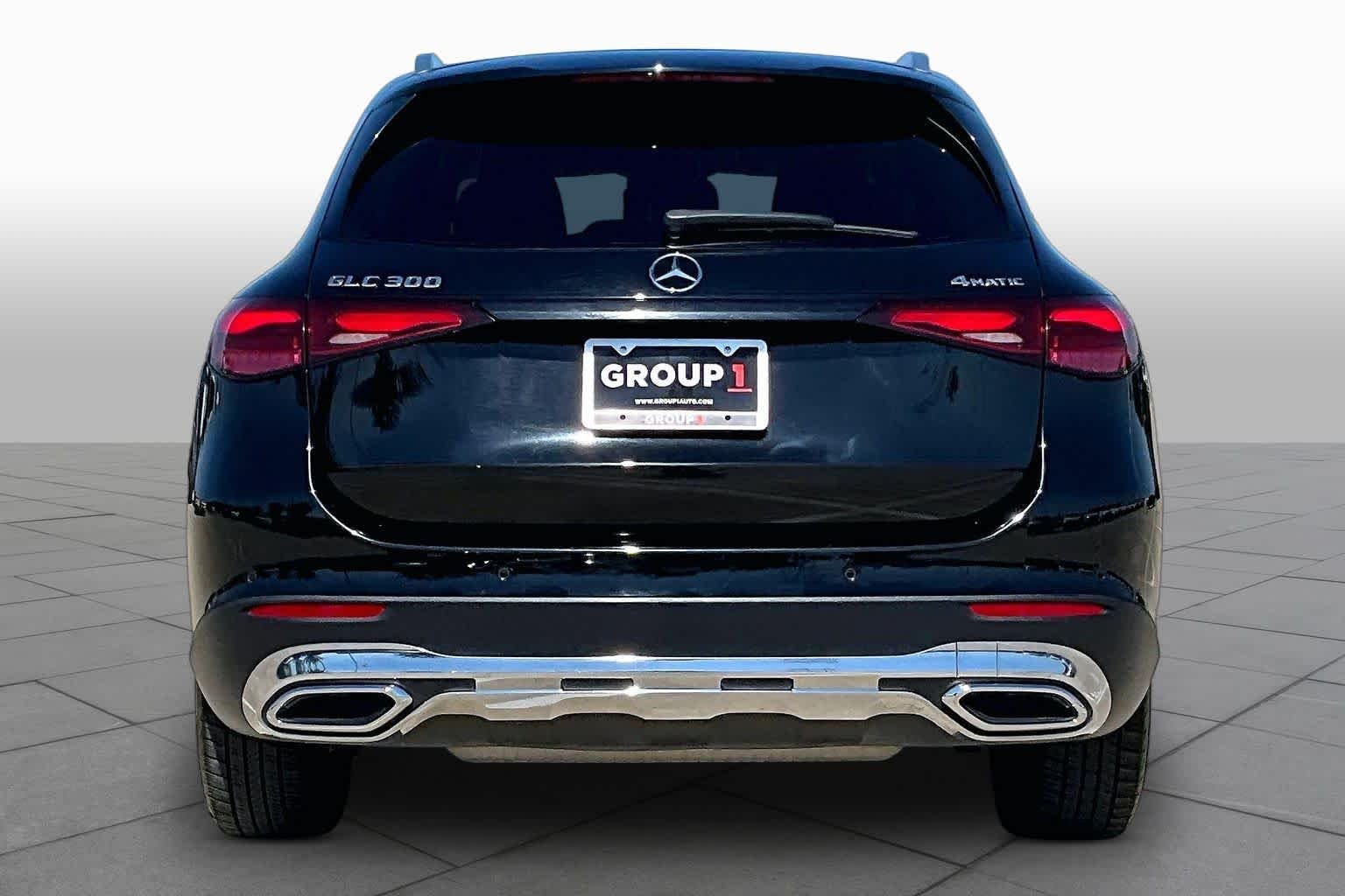 Used 2024 Black Mercedes-Benz GLC 300 image 5