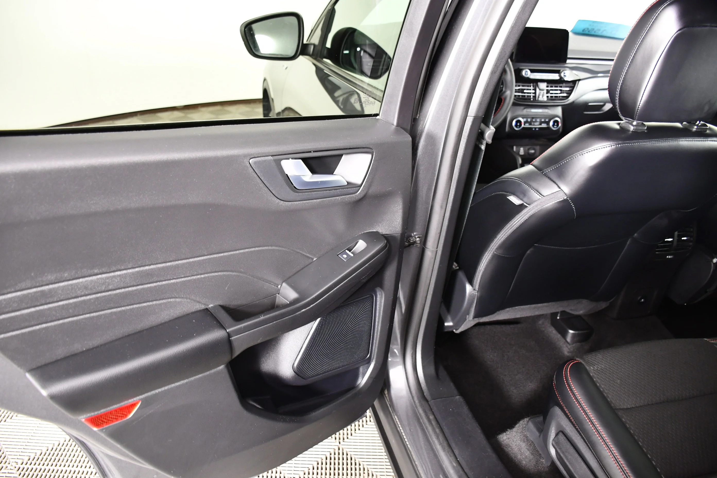 Used 2025 Gray Metallic Ford ST-Line image 44