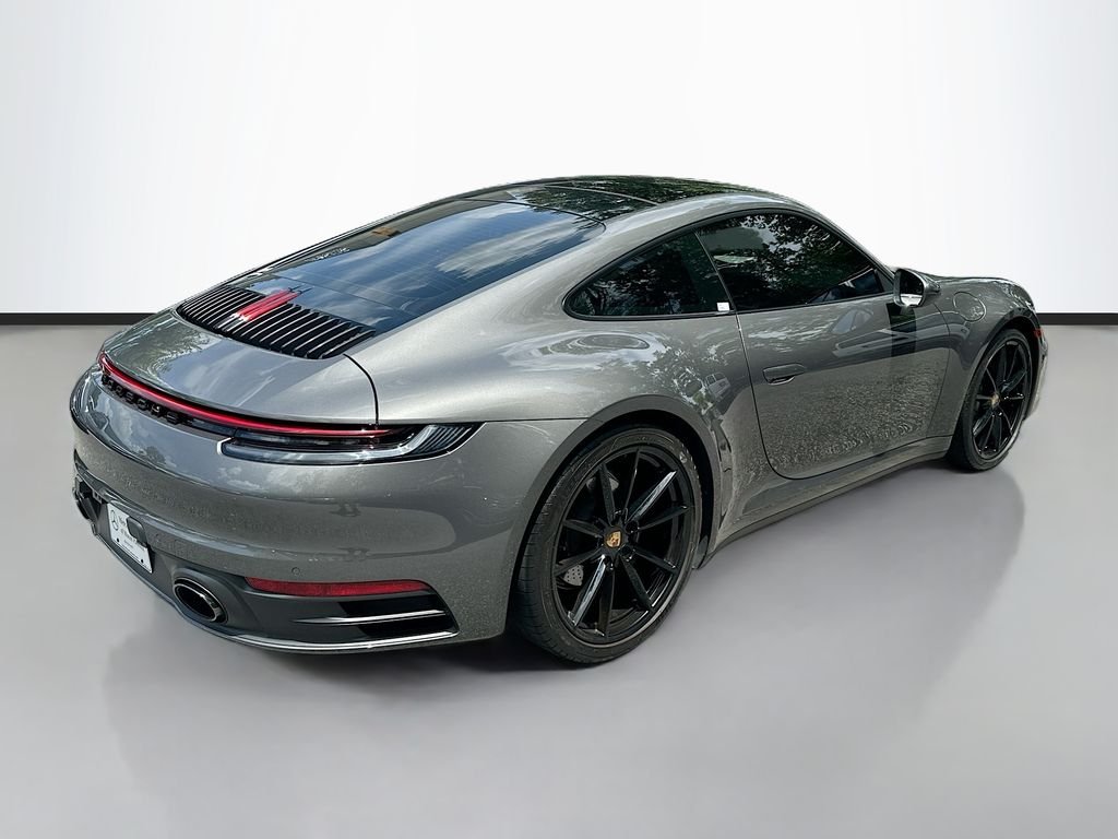 Used 2020  Porsche  image 5