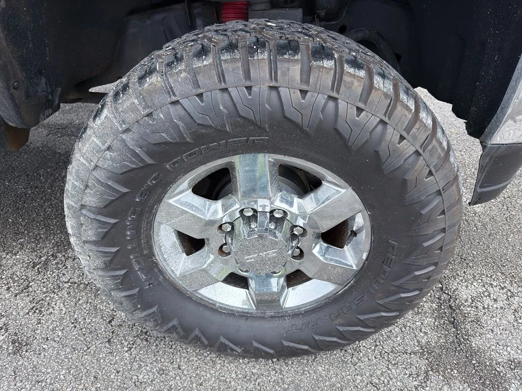 Used 2016 White GMC SLT image 18