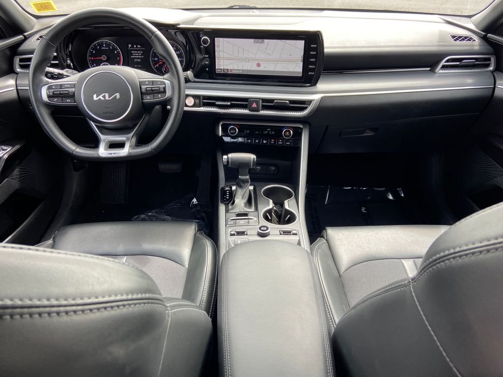 2024 Kia K5 GT-Line - Photo 12