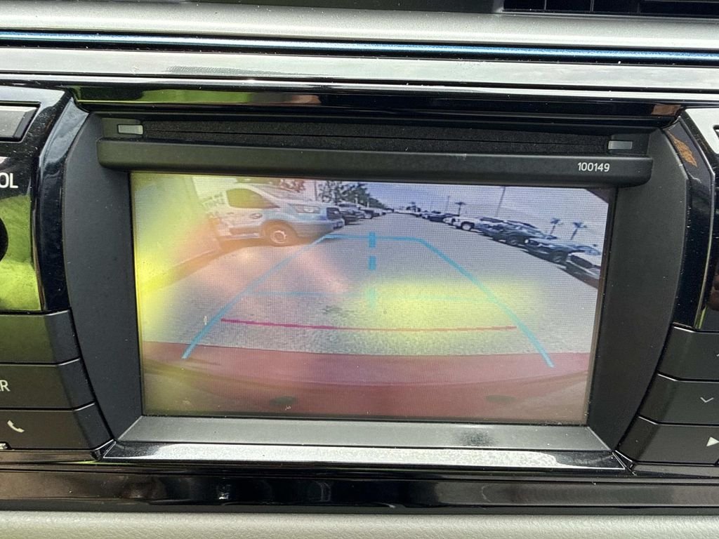 Used 2014 Red Toyota LE image 30