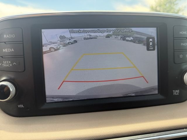 Used 2019 Black Hyundai SE image 22