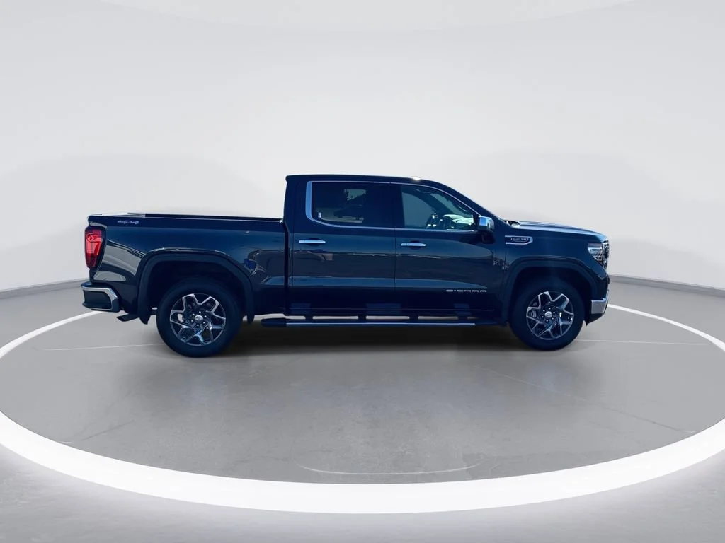 Used 2025 Titanium Rush Metallic GMC SLT image 9