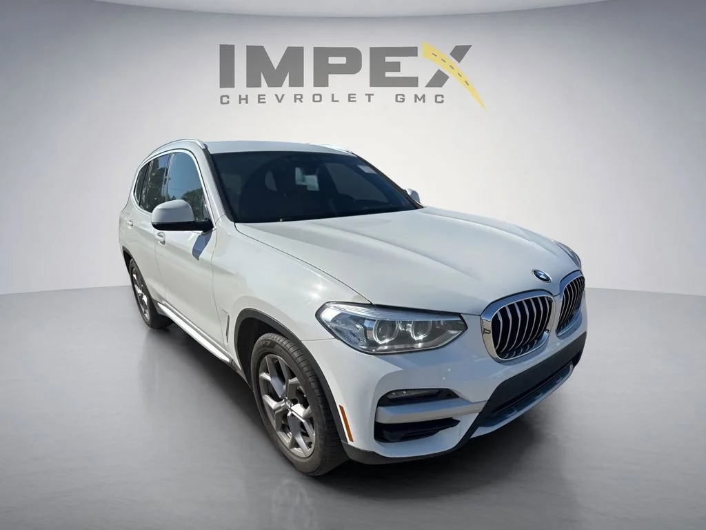 Used 2021 White BMW xDrive30i image 5