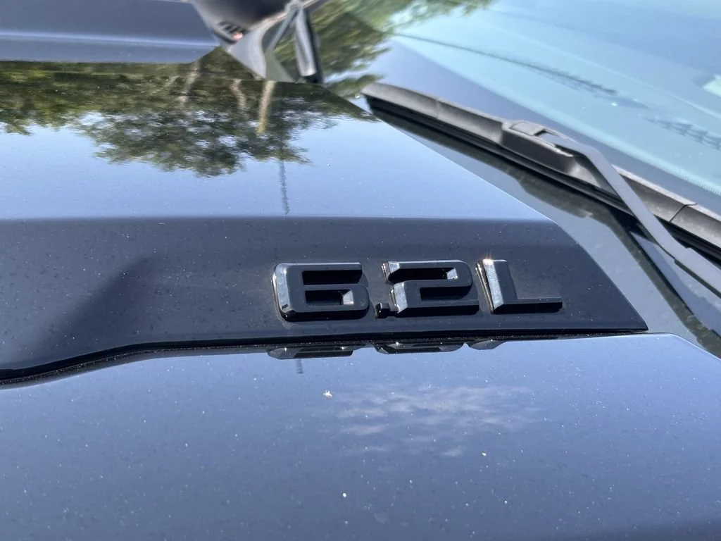 Used 2025 Black Chevrolet ZR2 image 13